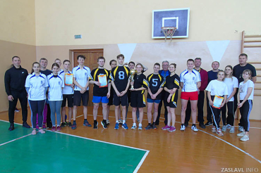 В Заславле прошёл I-й Открытый волейбольный турнир на переходящий Кубок среди школ Минского района