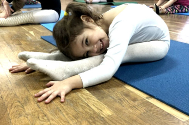 В Заславле спортивный клуб “Gym Stars” проводит набор девочек на художественную гимнастику