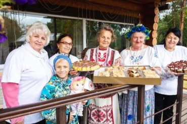 Активные заславчанки участвовали в фестивале «Креативный возраст» в Молодечненском районе